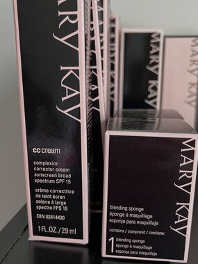 Mary Kay CC Cream SPF 15 (2 available) & 2 blending sponges